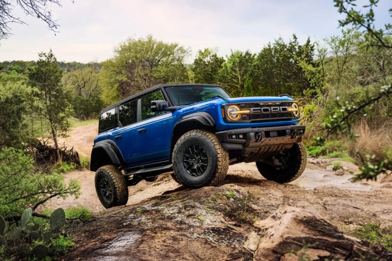 Ford Recalls 565,691 Bronco and Bronco Raptor SUVs Over Engine Bay Fire Risk : Automotive Addicts